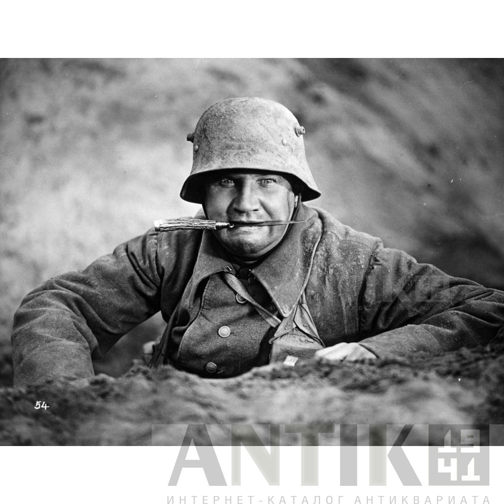 Германский окопник с костяными накладками 2